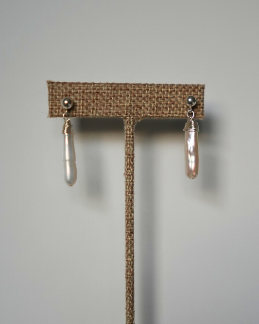 Wire-Wrapped Biwa Pearl Drop Earrings