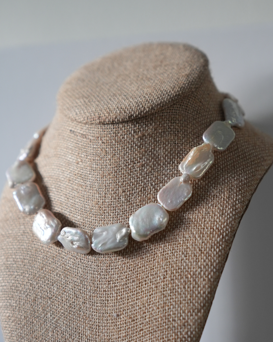 Statement Pearl Choker
