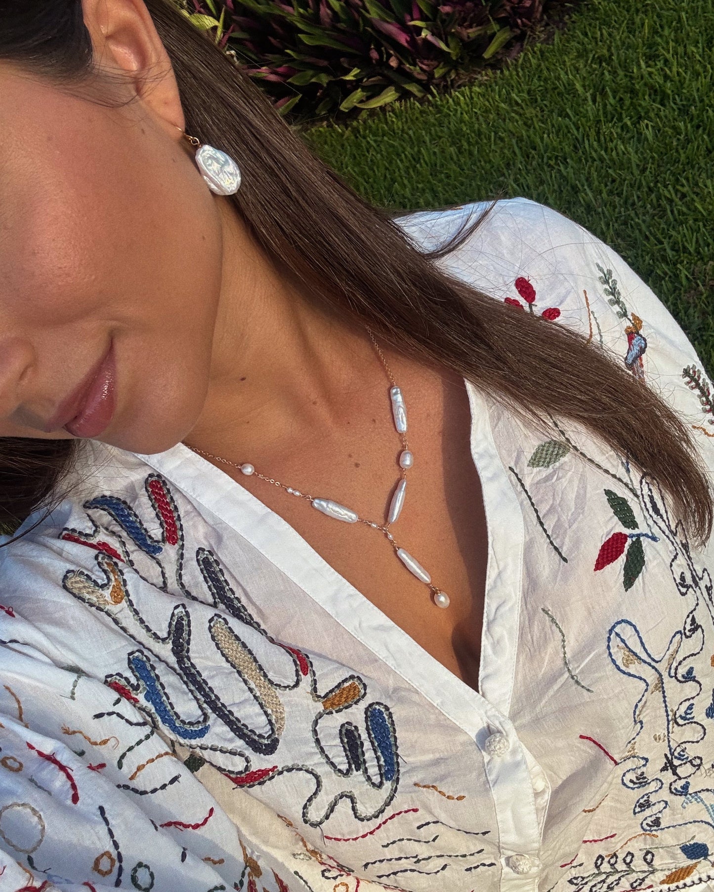 Handmade Thalassa Lariat Pearl Necklace featuring Biwa and freshwater pearls on a gold-plated or sterling chain, dainty Y-shaped design.