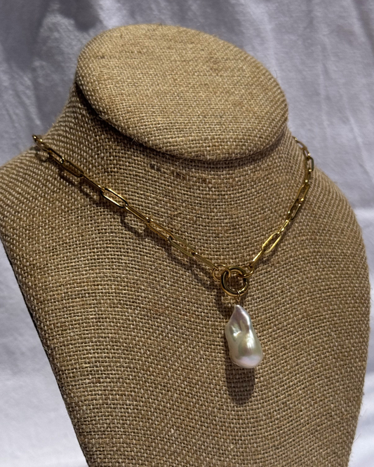Alba Freshwater Baroque Pearl Necklace